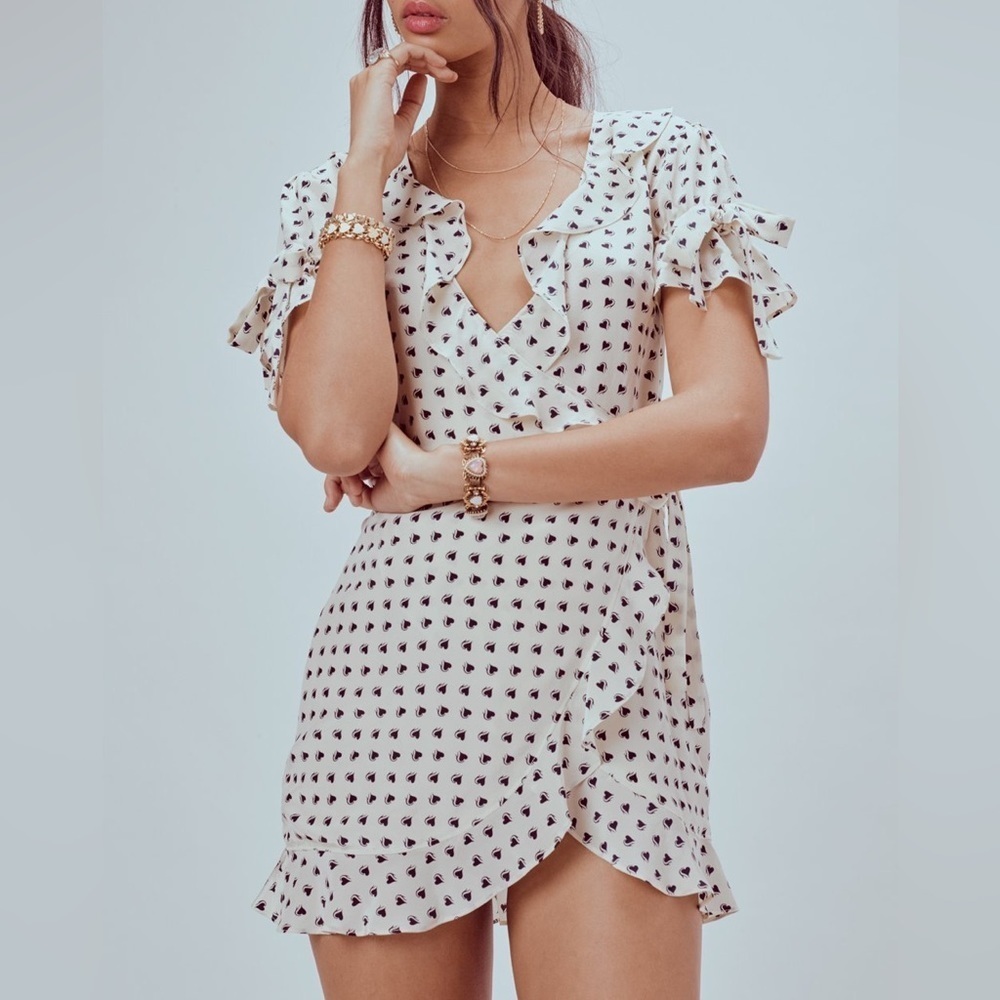 For Love and Lemons Sweetheart Wrap Mini Medium Puff Sleeve Cream Black Hearts - Picture 2 of 6